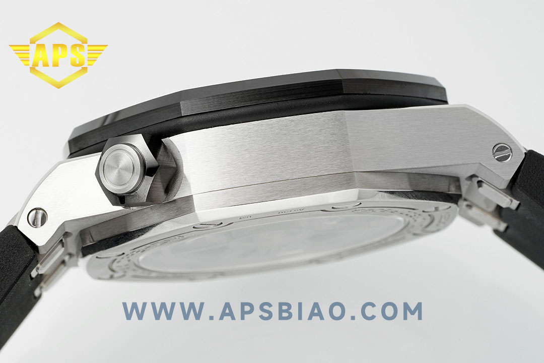 APS厂爱彼皇家橡树离岸型系列15720CN.OO.A002CA.01手表